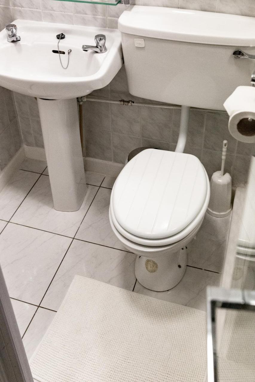 Aaron Court B&B Dublin Ngoại thất bức ảnh