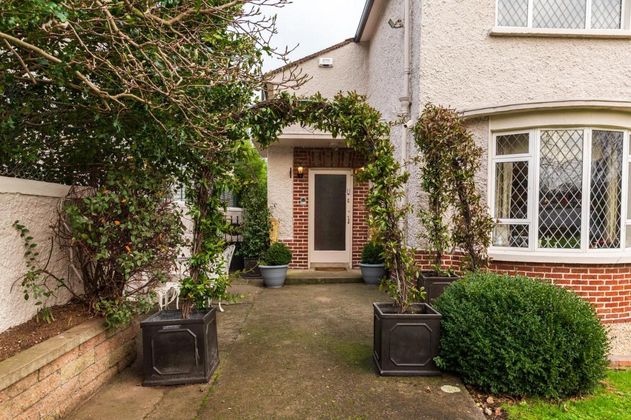 Aaron Court B&B Dublin Ngoại thất bức ảnh